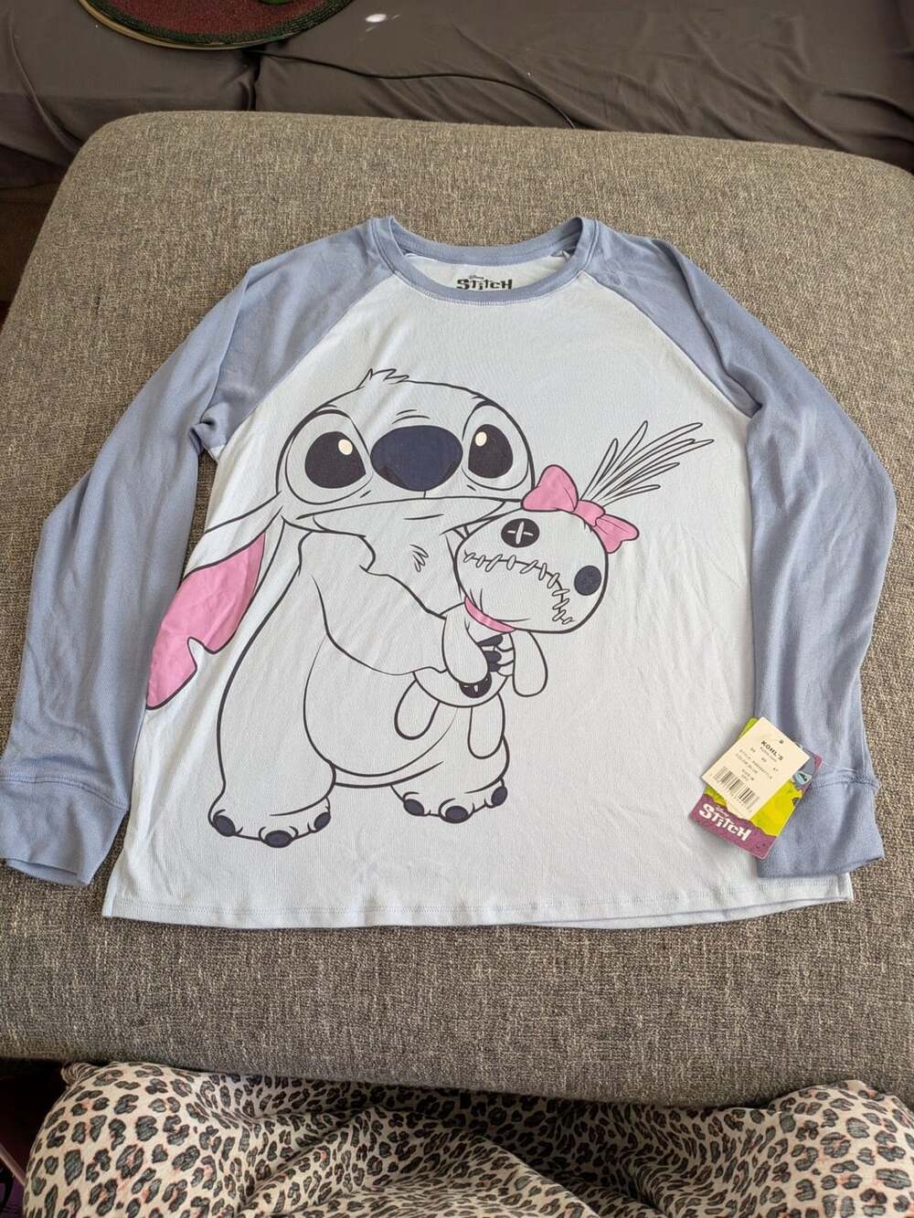 Disney Stitch Long Sleeve Raglan Graphic T-Shirt Blue Gray Size M New with Tags
